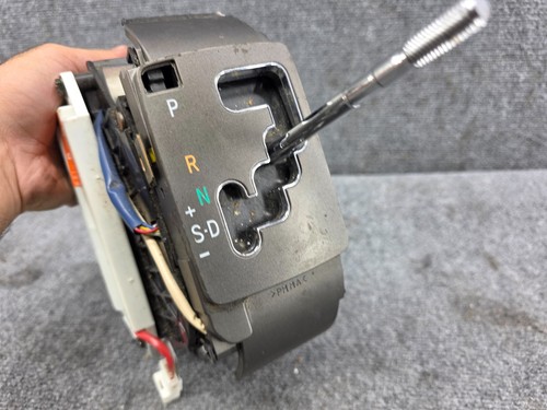 2001-2006 LEXUS LS430 OEM TRANSMISSION GEAR SHIFT FLOOR SHIFTER ASSEMBLY - Picture 8 of 8