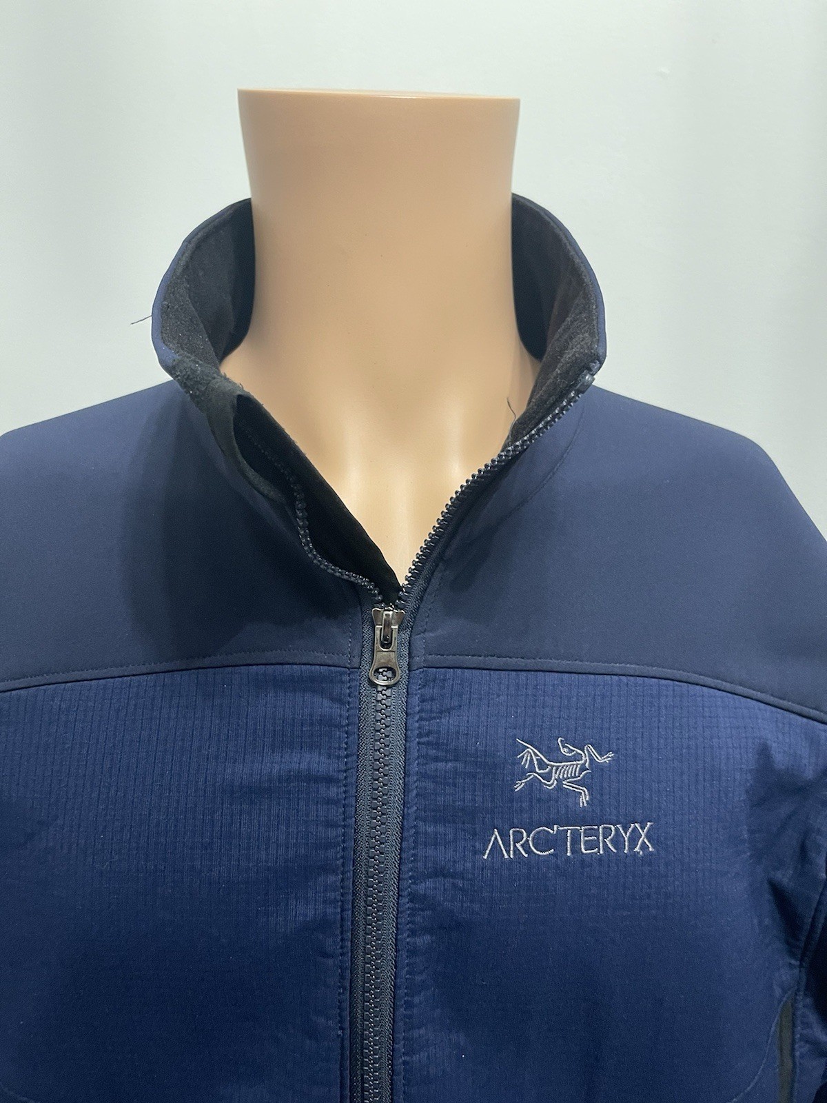 ARCTERYX  Windstopper Soft Shell Jacket Original … - image 3