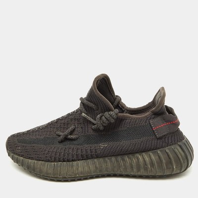 Yeezy x Adidas Black Knit Fabric Boost 350 V2 Black NonReflective Sneaker Gr.