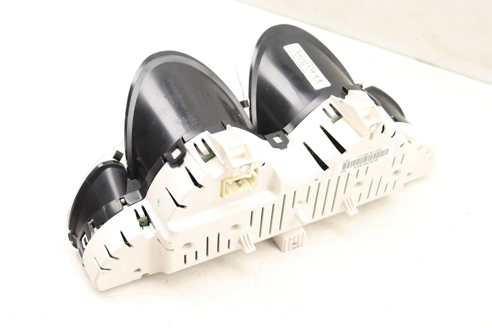 2002-2012 MERCEDES-BENZ SL500 - Instrument Cluster / Speedometer (160 MPH) - Image 2 of 4