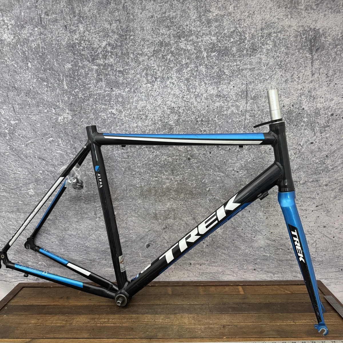 TREK EMONDA SLR フレームセット　56サイズ Émonda lightweight road bikes - Trek Bicycle