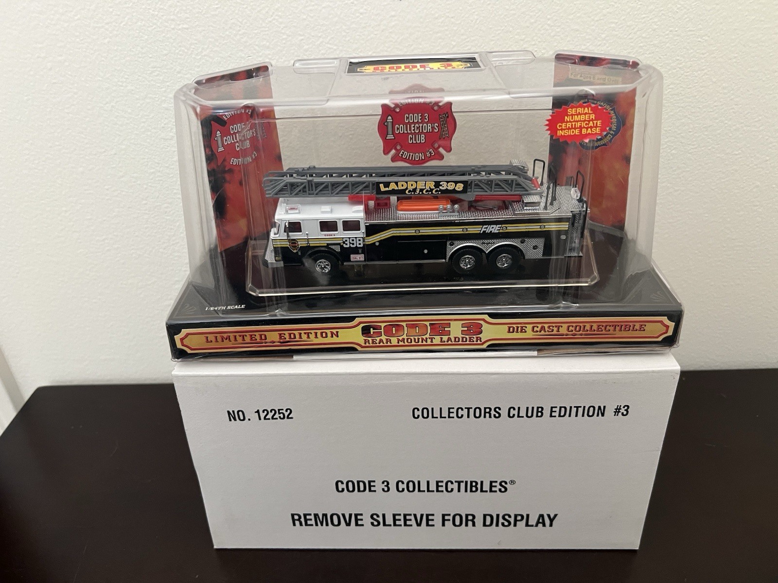 CODE 3 #12252 Rear Mount Ladder Fire Truck Collectors Club 3