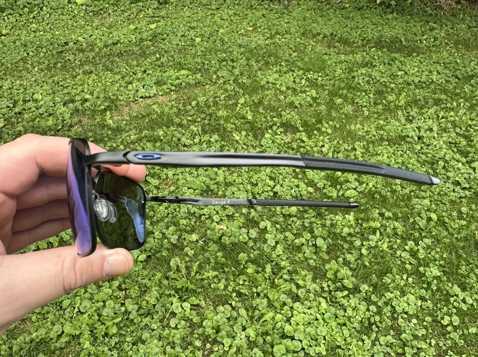 Oakley Gauge 8 Satin Black/Blue Polarized Sunglasses Including Case - Image 2 of 4