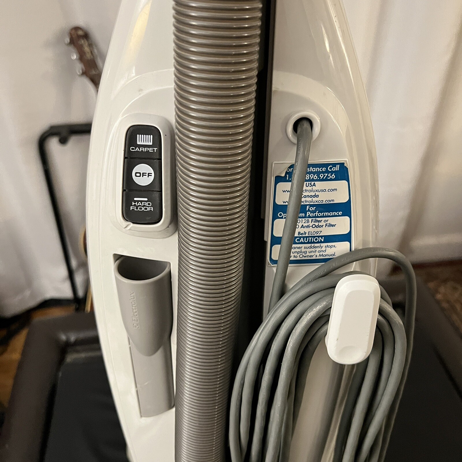 Electrolux Versatility Bagless Upright Vacuum Cleaner Model EL8502