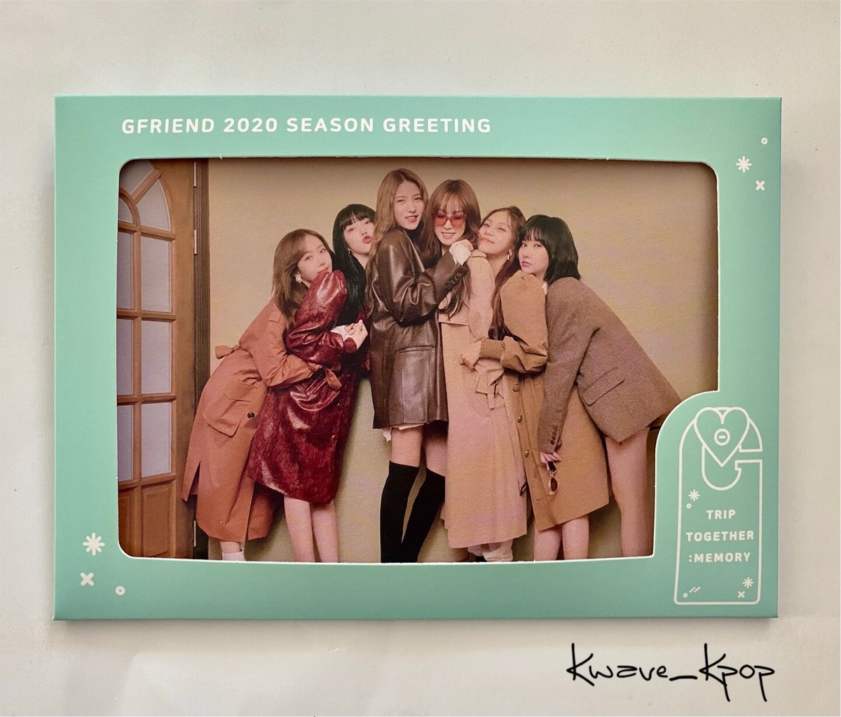 GFRIEND 2017 公式 SEASON'S GREETINGS GFRIEND - [2017 SEASON'S GREETINGS] – kpopalbums.com