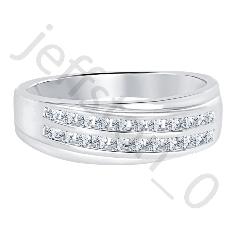 Alianza de boda de oro blanco de 14 quilates con diamantes creados en laboratorio de 0,90 quilates sobre dos filas anillo para hombre Foto 2 de 4
