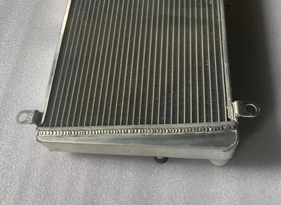 Radiador de aluminio Fit Porsche 924 2,0 L / 2,0 L Turbo 1976 - 1985 477121251A Foto 4 de 4