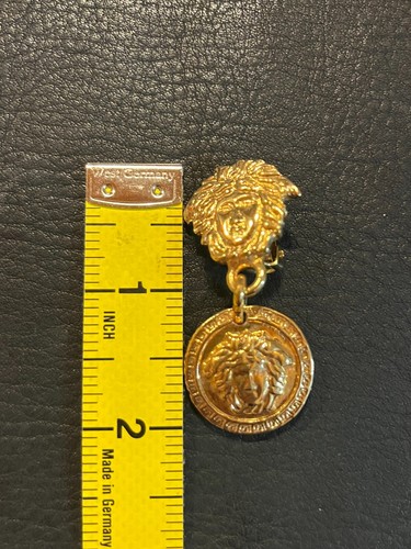 VERSACE GIANNI VERSACE Earrings AUTH GOLD MEDUSA Swing Medal Coin Vintage ken FS - Picture 19 of 22