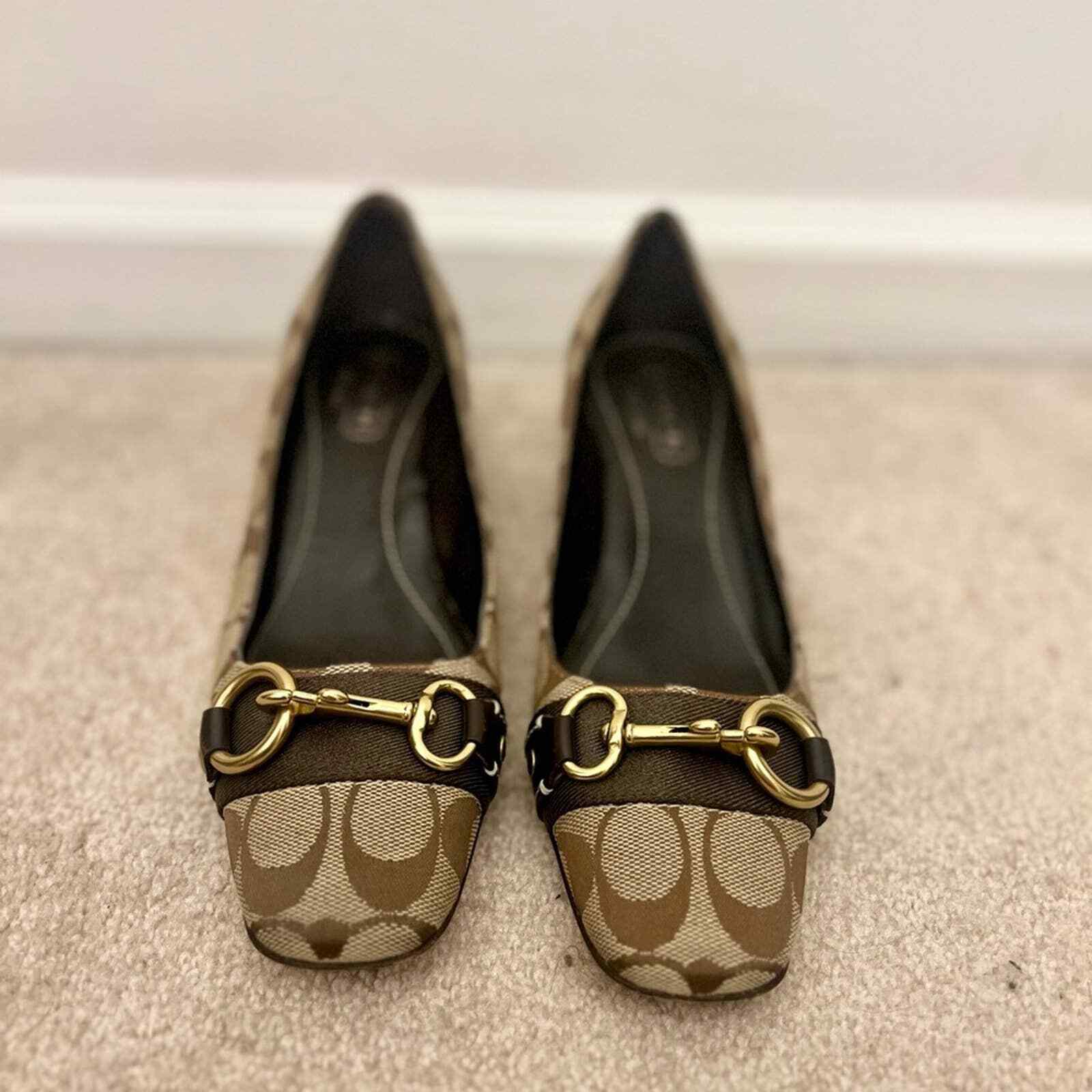 Coach Signature Logo Classic Heels Gem