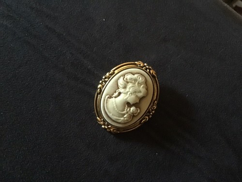 Broche camafeo victoriano tono dorado - Imagen 3 de 6