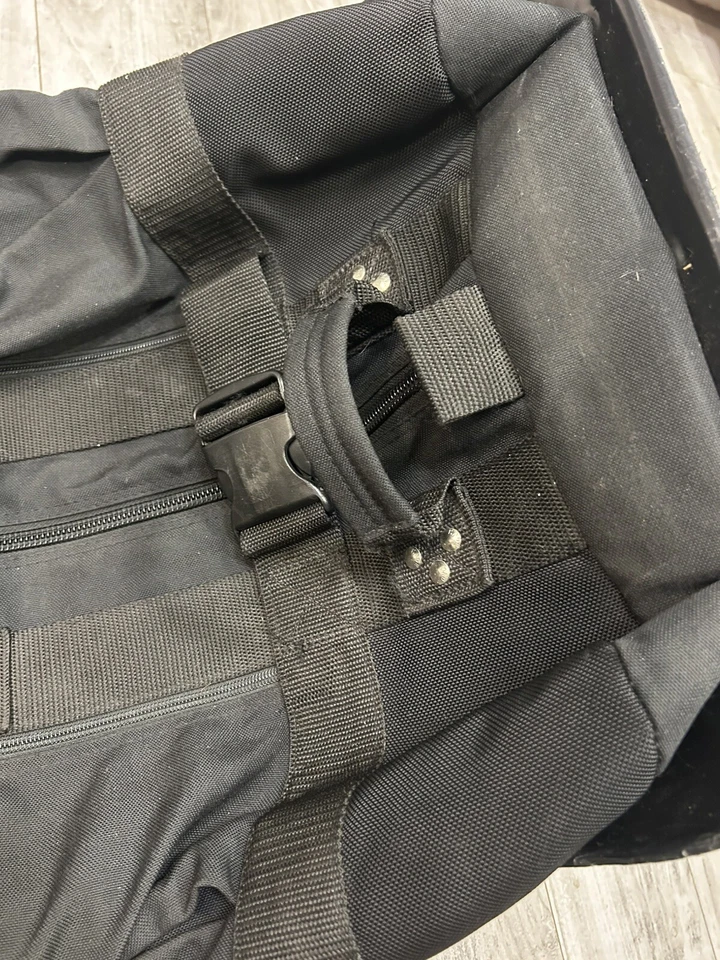 Bolsa de viaje The Club Glove Rolling Duffle 2 negra 29"/LOGOS Foto 4 de 4