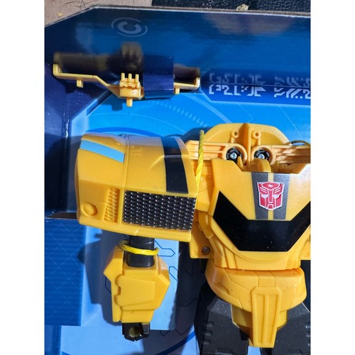 Transformers Toys EarthSpark Spin Changer Bumblebee - Picture 4 of 6