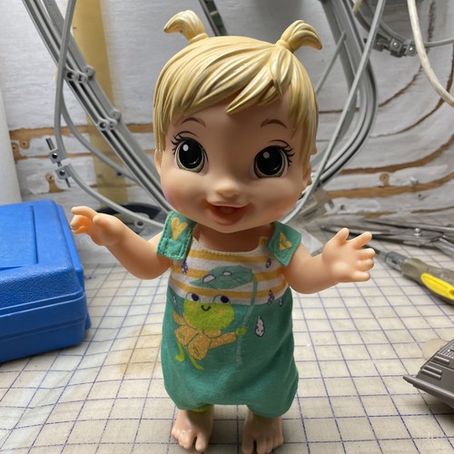 Baby Alive baby gotta bounce blonde hair frog outfit 25+ SFX - Bild 7 von 13