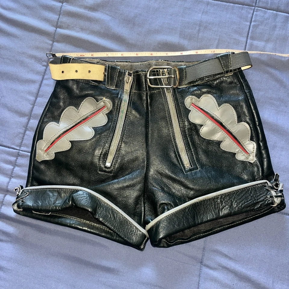 Pantalones cortos de cuero coquetos alemanes bávaros Oktoberfest cerveza disfraz niña Foto 3 de 4