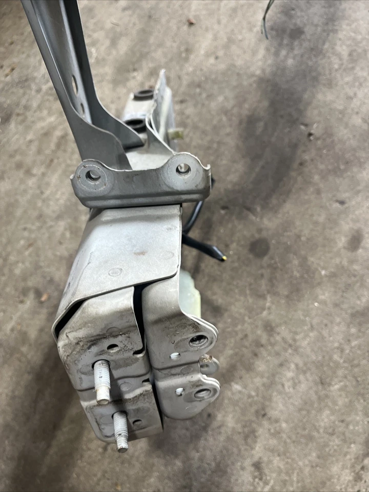 Infiniti G37 2008-2013 cupé marco delantero izquierdo riel de faros soporte OEM Foto 3 de 4