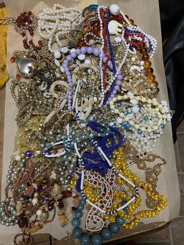 Almost 5 Pounds Vintage Costume Jewelry Beads Necklaces Most Wearable Crafts