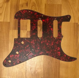 NEW-Red-Pearloid-HSS-Stratocaster-PICKGUARD-for-Fender-Strat-Humbucker-Pickup