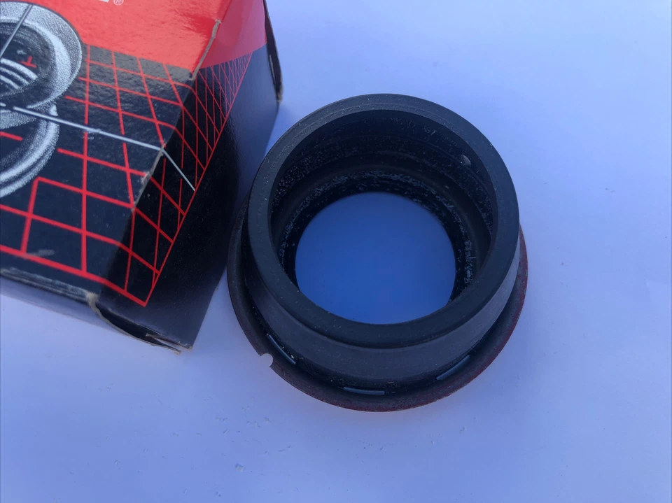 National 4765 Vedação de Carcaça de Extensão de Transmissão Automática - Auto Trans, 4 Velocidades Trans - Imagem 2 de 4