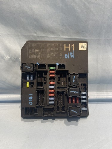 2015 NISSAN SENTRA Power Supply Fuse Box Junction 284B73RA1A OEM - Picture 2 of 4