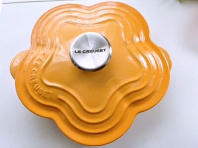 Le Creuset Flower Cocotte 20cm Silver Knob Cast Iron Honey Yellow