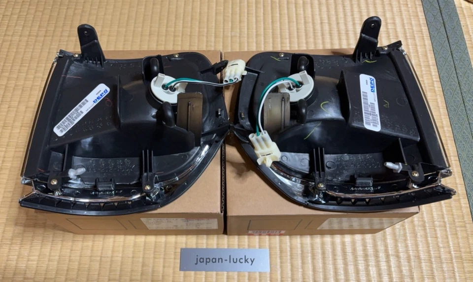 Par de luces de esquina DEPO 312‐1554L‐AS para Lexus LX450 Toyota Land Cruiser 80 96‐9 Foto 2 de 4
