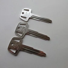 3 Key Blanks LOT New Old Stock Ilco X224 X 224 EZ MIT 3 Mitsubishi