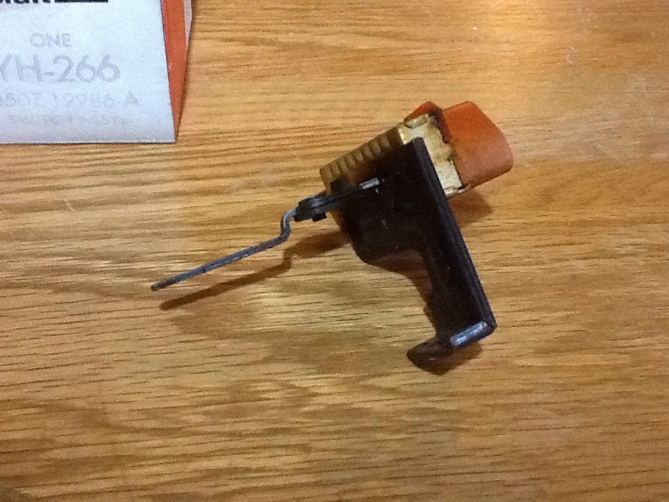 Interruptor de soplador de aire acondicionado Ford Torino 1975 1976 nuevo en stock Foto 2 de 2