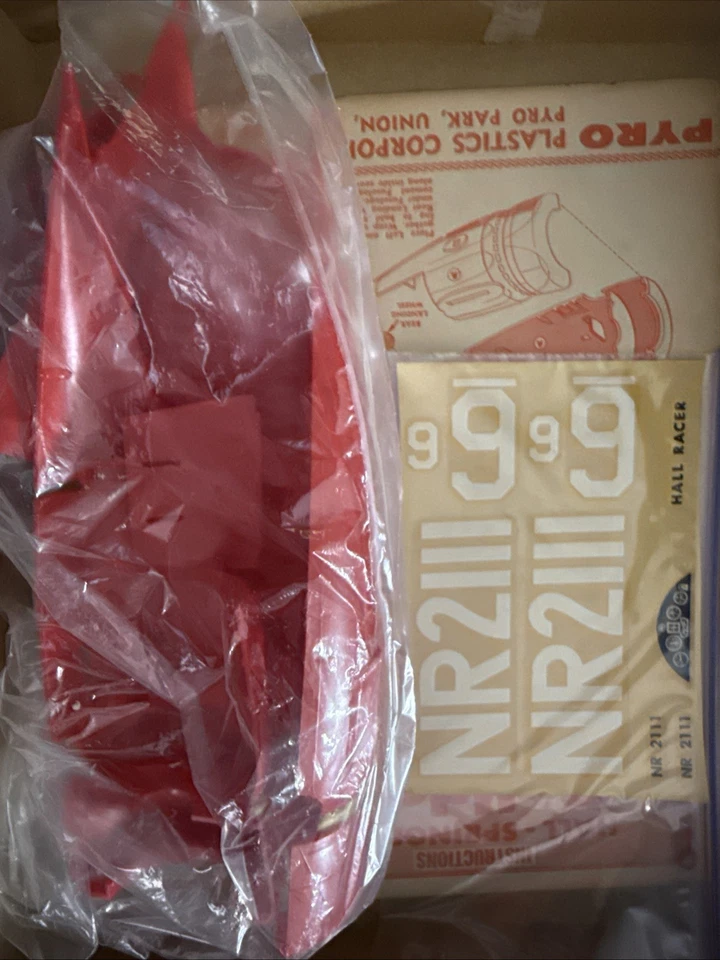 Hall-Springfield "Bulldog" Thompson Trophy Racer Modelo Kit PYRO Foto 2 de 2