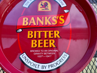 Vintage Banks bitter beer pub tray in very good condition.