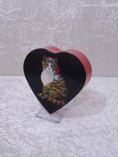 vvvG3X - Heart Tin Cardboard Cat Motif - Vintage - 14cm