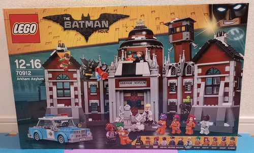 LEGO The LEGO Batman Movie: Arkham Asylum (70912) Unopened Free Shipping