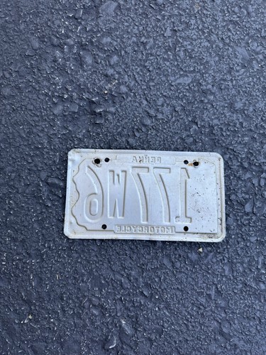 VINTAGE 1990s Pennsylvania Motorcycle License Plate - 177W6 Yellow - Picture 2 of 2