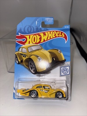 Hot Wheels 2017 Volkswagen Kafer Racer Volkswagen Series VW Drag Bug Yellow B4