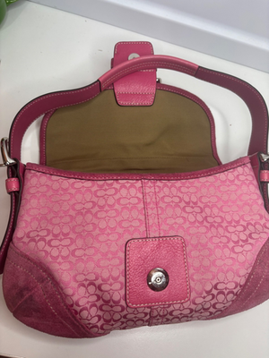 RARE Coach Vintage Pink Monogram Soho Y2k Signature C Leather