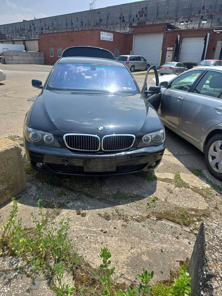 06 07 08 BMW 750I GAS Fuel  Door 4.8L OEM GREY - Image 3 of 4