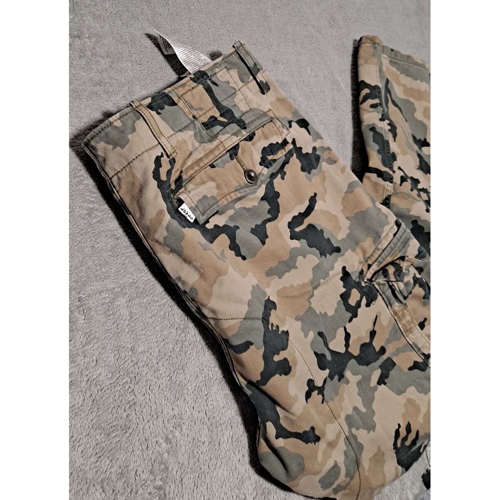 Levis cargo pants camouflage Fit 38X29 (tag 36X32) men's casual-image
