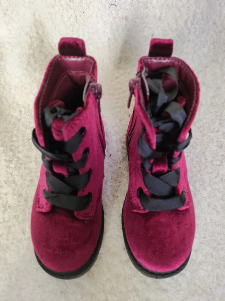 Cat & Jack Baby Girls Boots 7 Burgundy Velvet Lace Zip Up Ankle Booties Shoes - Image 3 of 4