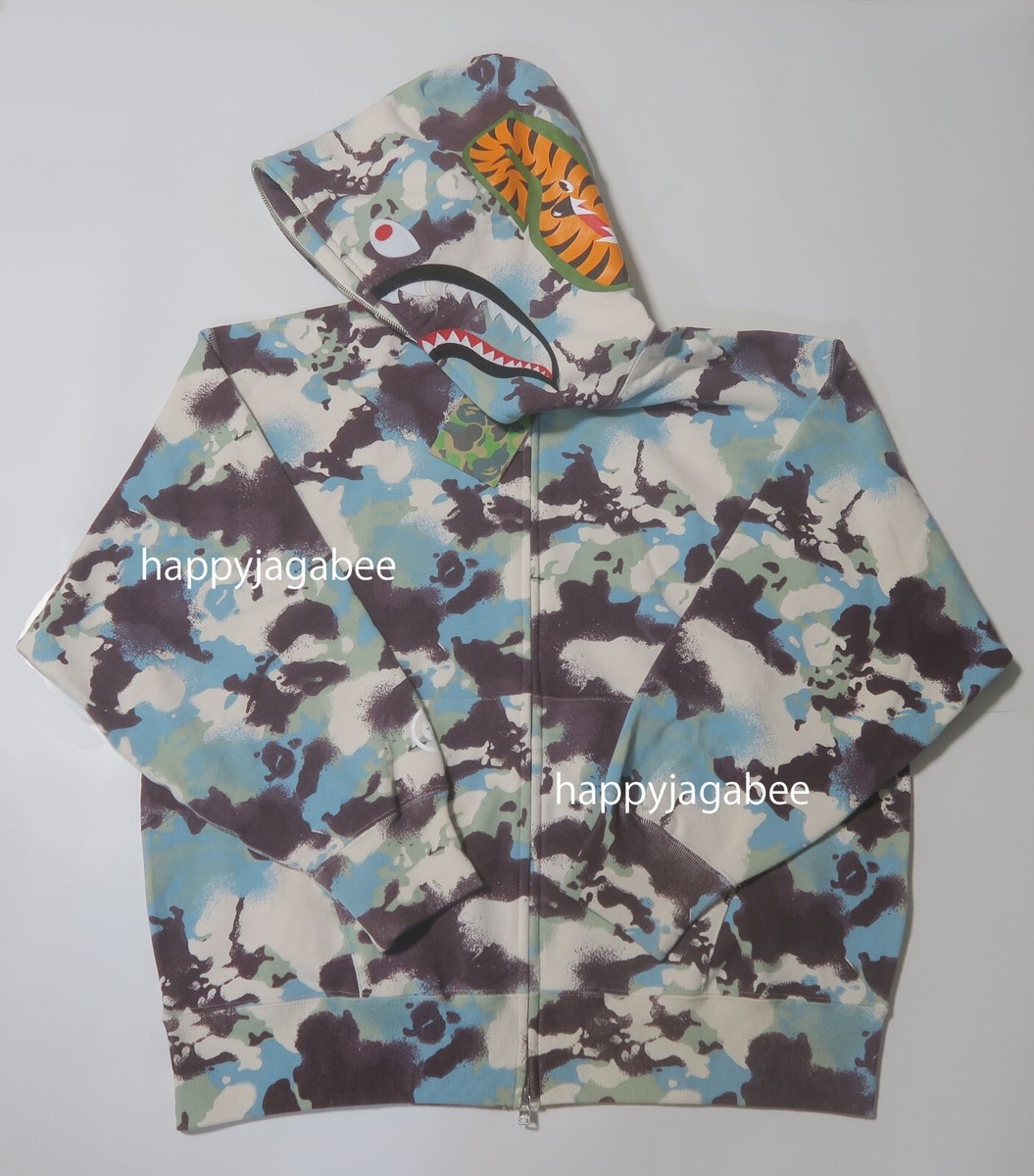 A BATHNIG APE Men's MAP CAMO SHARK RELAXED FIT FULL ZIP A BATHNIG APE Men's MAP CAMO SHARK RELAXED FIT FULL ZIP