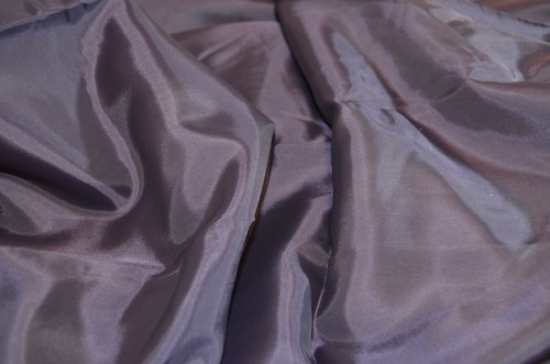 purple anti-static lining fabric - polyester 102" x 46 " (2.83 yds) - Bild 2 von 2