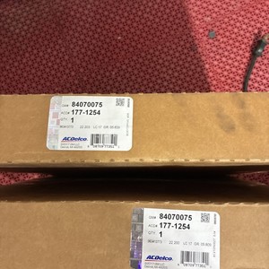 GM Genuine Parts 177-1254 (84070075) Front Disc Brake Rotor