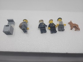 LEGO CITY: Police Minifigure Collection (7279) - Open Box - E8