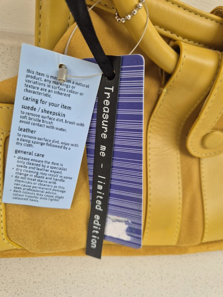 BNWT Oasis Limited Edition Leather and Suede Yellow Tote Handbag - Image 3 of 4