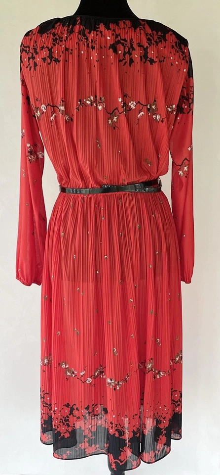 Vestido Camisa De Colección Años 70 Rojo/Negro Floral Corbata Cintura Talla L/XL Retro Hecho en Unión de Estados Unidos Foto 2 de 4