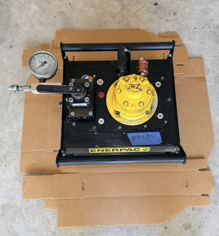 ZA4420MX, Two Speed, Air Hydraulic Pump 4/3 Manual Valve, 5.0 gallon Usable Oil