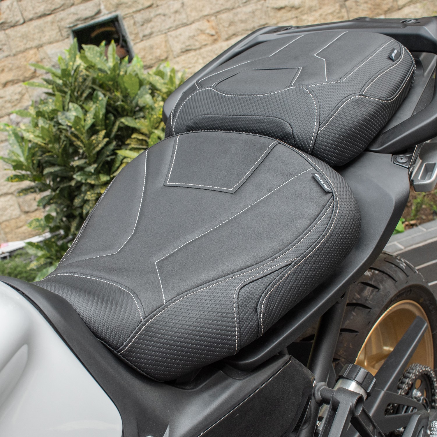 WOLFLINE Rider & Passenger Seat for Yamaha Tracer 9 GT & GT+ 2021-2024 Comfort