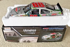 #88 DALE EARNHARDT JR DIET MOUNTAIN DEW 2012 IMPALA 1/24 LIONEL 1 / 9888