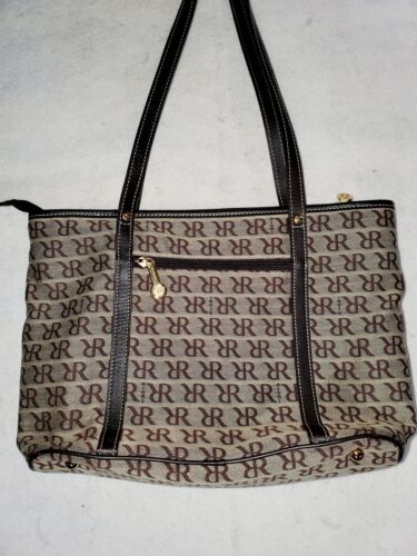 Rioni Signature Ash Brown Cavas and Leather Classic Shoulder Bag/Tote HG-50218 - Picture 2 of 5