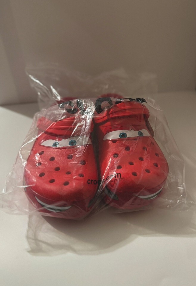 BRAND NEW Crocs Classic Clog Cars Lightning Mcqueen Disney Pixar Size
