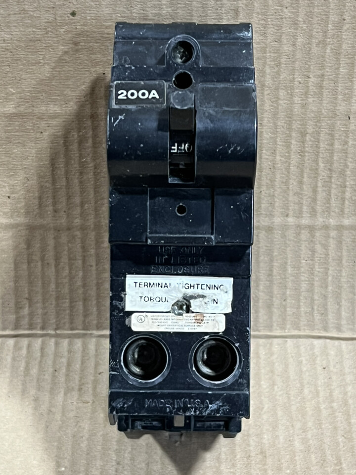 Crouse Hinds MDA MDA2200 2 Pole 200 Amp 240 V Circuit Breaker MD2200