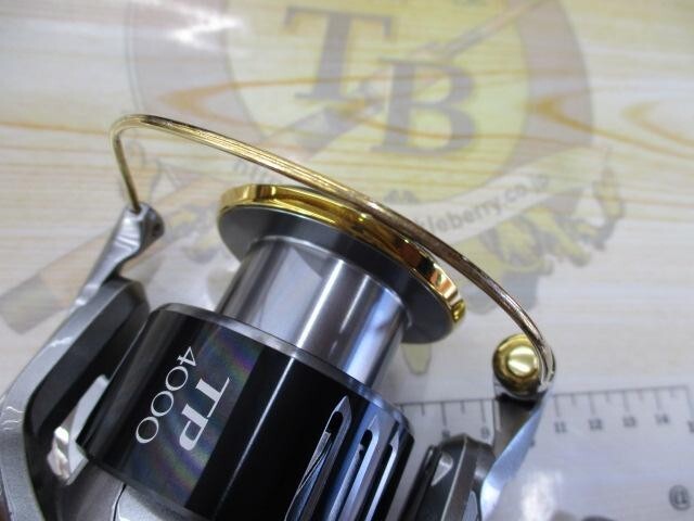 Shimano Spinning Reel 15 Twin Power Sw4000xg Salt Game for